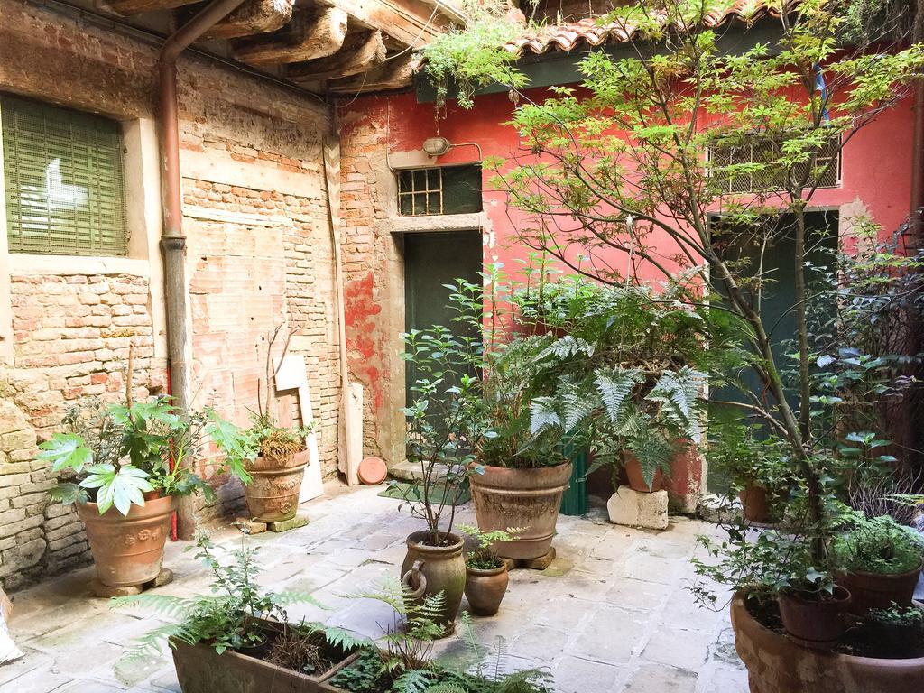 Casa Albrizzi Apartment Venice Exterior photo